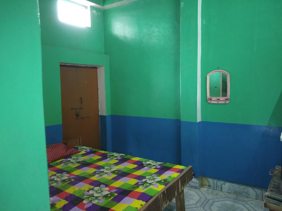 Hotel Yatri Niwas 瓦拉纳西 外观 照片