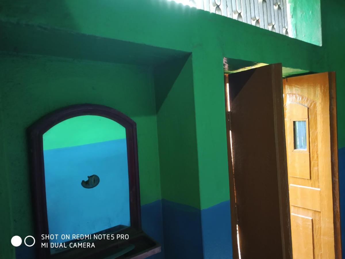Hotel Yatri Niwas 瓦拉纳西 外观 照片